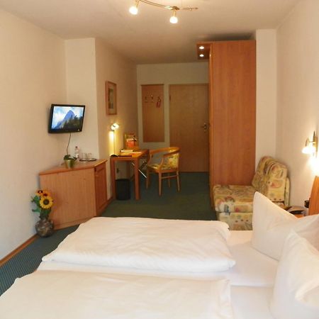 Landhotel Steigerwaldhaus 부르그하스라흐 외부 사진