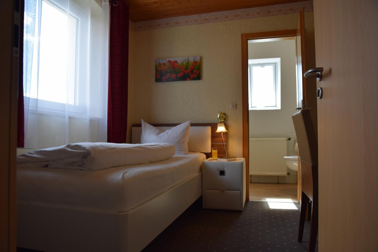 Landhotel Steigerwaldhaus 부르그하스라흐 외부 사진